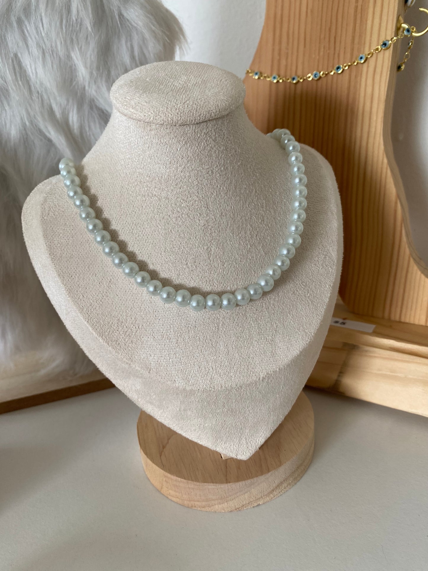 BASIC Pearls Necklace